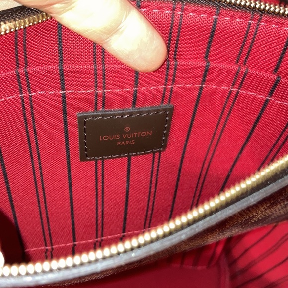 Authentic NWT Louis Vuitton Neverfull MM Damier Ebene w/ wristlet - Picture 8 of 14